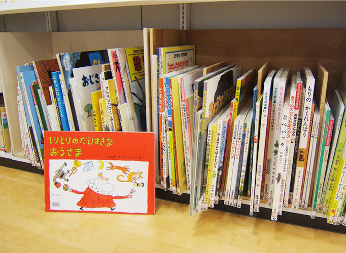 大型本コーナーの様子